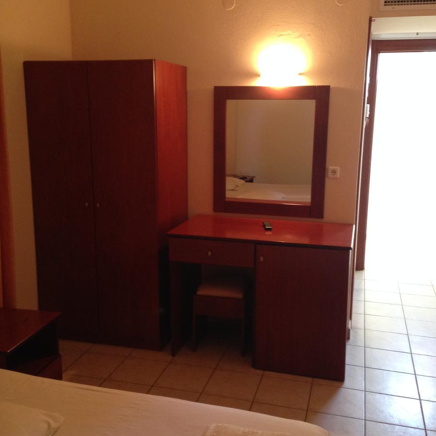 Hotel Akrogiali Κορινός Εξωτερικό φωτογραφία
